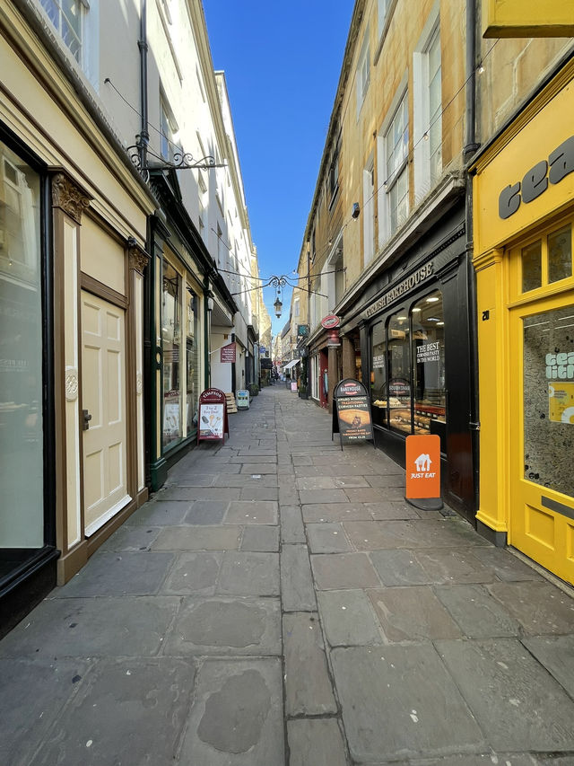 How I Conquered Bath in 48 Hours: Soaks, Scones, and a Side of Bridgerton Vibes✨🍷