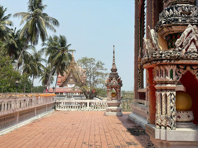 Stunning Buddhist temple by the mountains 