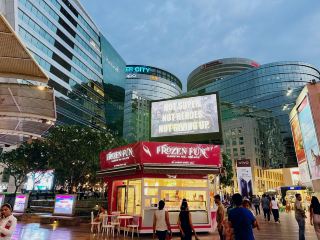 Great local upscale spot to chill in Gurugram