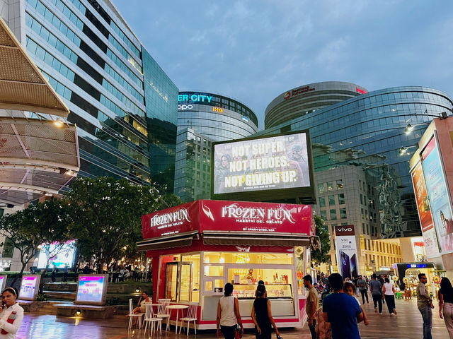 Great local upscale spot to chill in Gurugram