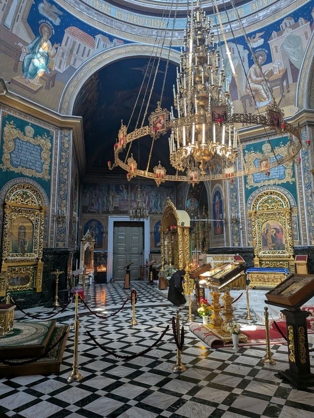 Metropolitan Church of Christ s Nativity 
