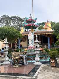 Pagoda & Temple of Phu Quok centre 