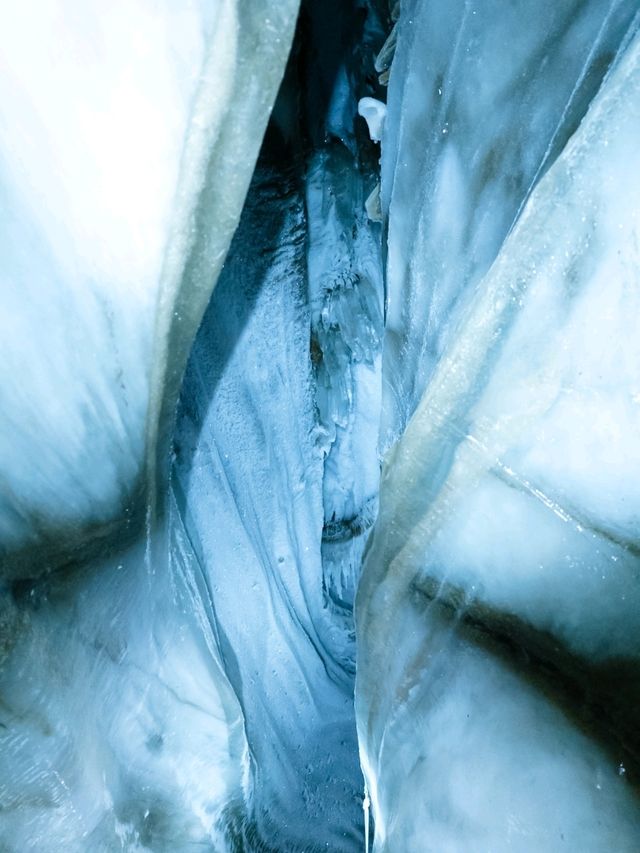 ❄️ Into the Ice: Exploring Svalbard’s Ice Caves ❄️