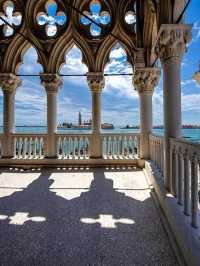 Venice’s Top Attractions: A Journey Through the Floating City 🌊✨