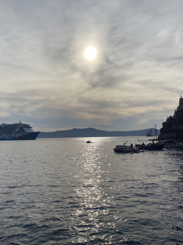 На бочке с порохом. Санторини. На бочке с порохом. Санторини.