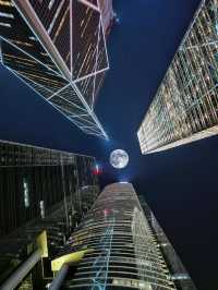 Hong Kong Central Street Sweeping: Looking for Super Popular Photo Spots, Instantly Take Pictures