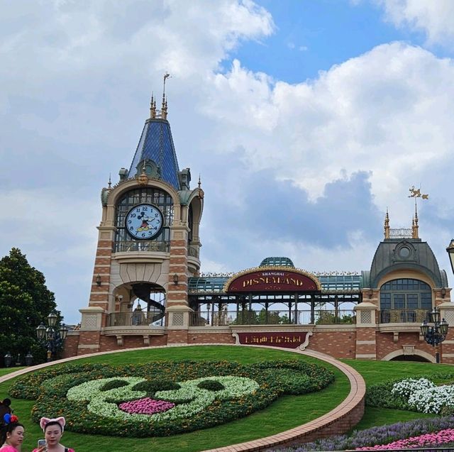 Shanghai Disneyland