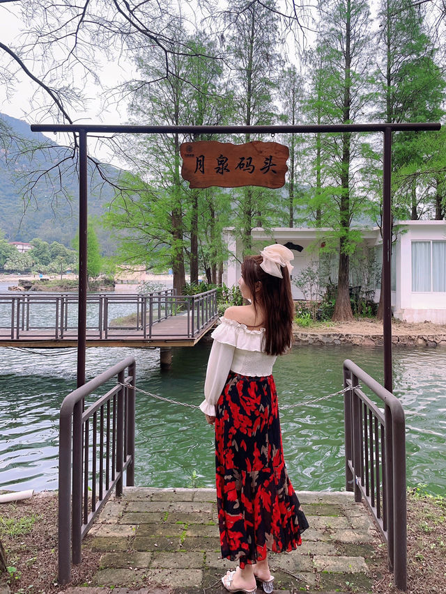 穿漢服、吃水蟹、泡溫泉，太🈵足啦～😊
