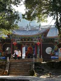 劍川石寶山寶相寺 凌風千仞 飛閣流丹