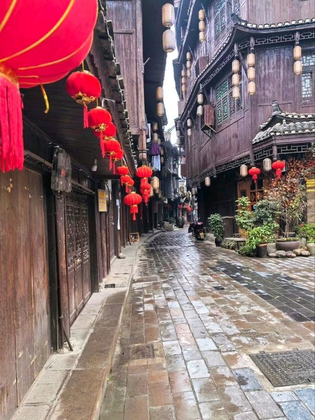 边城，茶峒，洪安，三个名字都是这里。