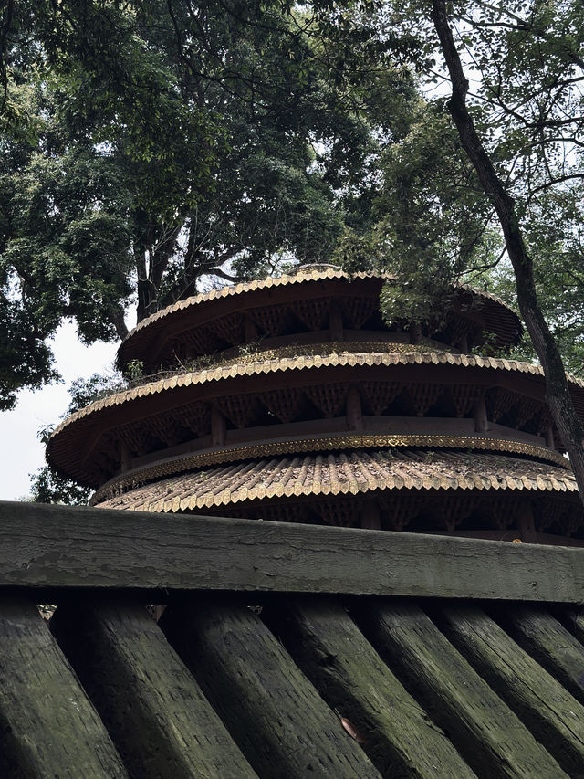 成都周邊隱藏一個小奈良唐風古寺