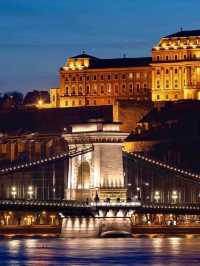 Blue Hour at Budapest Parliament 😍❤️