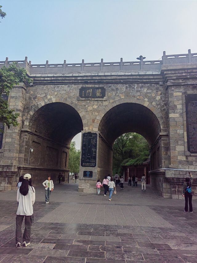 洛陽龍門石窟一日遊