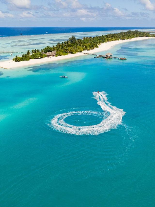 Maldives Magic: Lux* South Ari Atoll's Exotic Retreat 🏝️✨