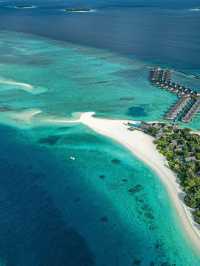 🌴 Maldives Magic: Luxe Stays & Pristine Beaches 🏖️✨