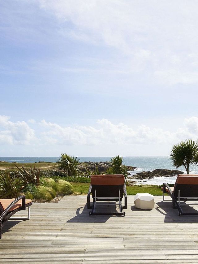 🌊✨ Quiberon's Luxe Escape: Sofitel's Seaside Spa Haven 🛎️