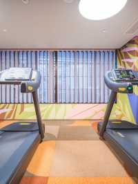 🍊🏨 Guangzhou's Orange Hotel: A Zesty Stay! 🌳