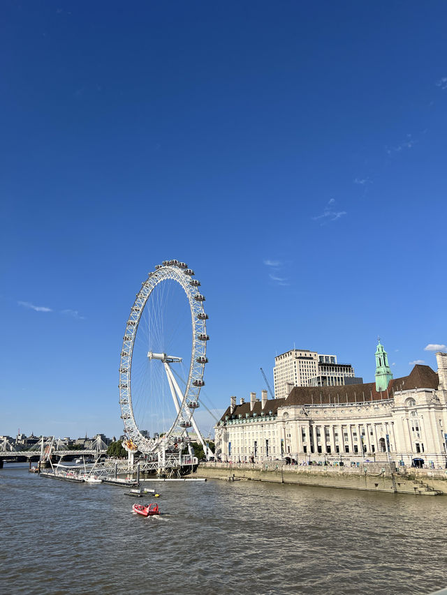 Big Ben and London eye