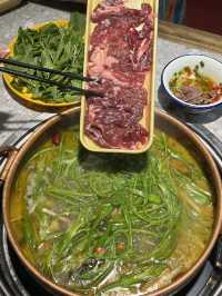 來麗江必食的酸湯牛肉火鍋!!!!