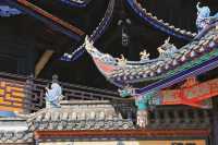 西昌市必到景點之大石板村和靈鷹寺。