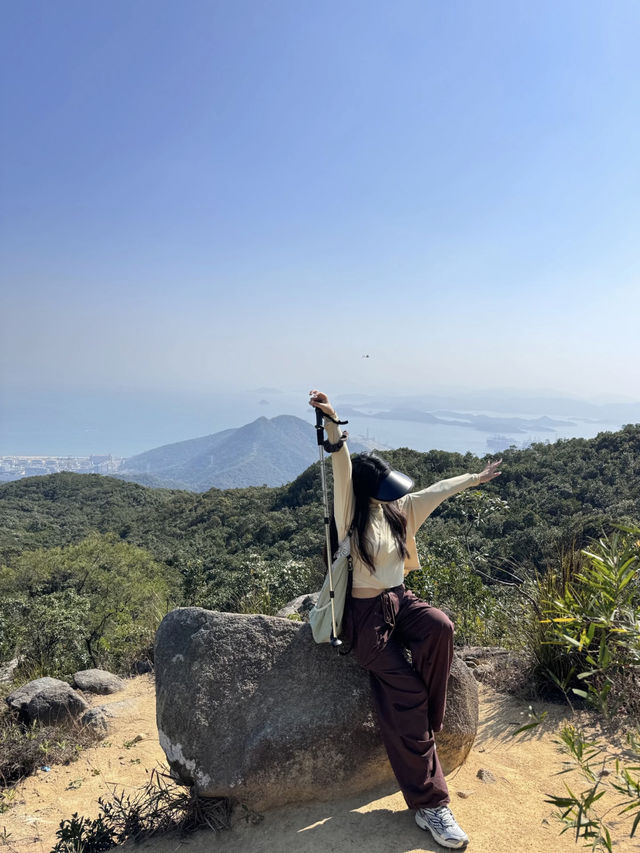 深圳爬山去哪裡當然是梅沙尖。