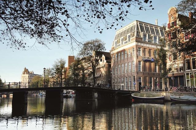 阿姆斯特丹市中心麗笙藍標酒店 Radisson Blu Amsterdam City Center。