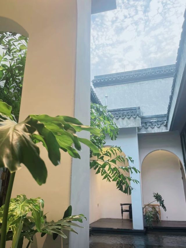 一房一私湯！在這家酒店實現了溫泉自由！。