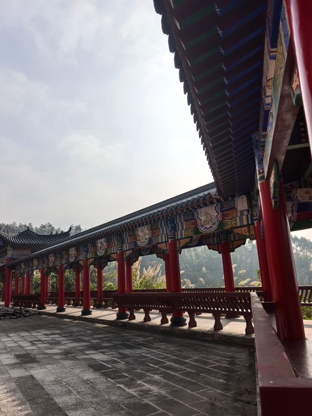 揭陽鳳隱岩之一