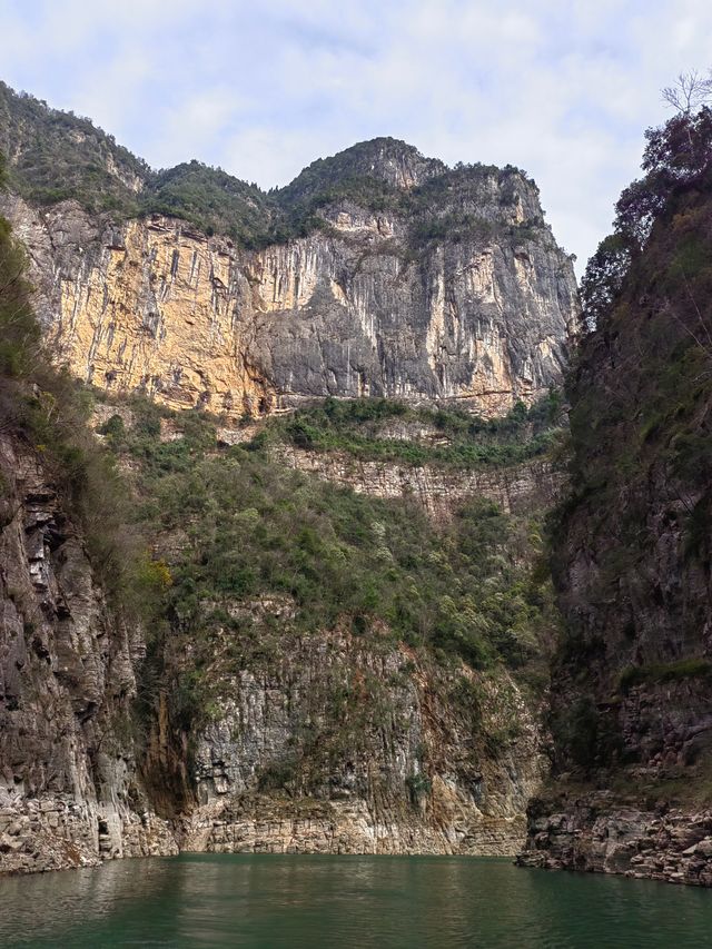 神女溪和神女峰