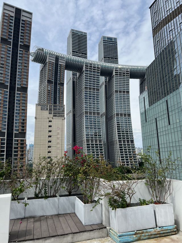 山城C位靚景！住進來福士又見觀景酒店