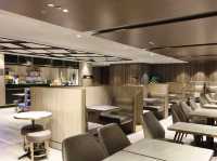 【香港機場過夜救星✈️】環亞35號貴賓室實測！24小時開放+港味美食