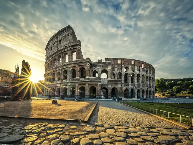 Don’t Get Fined in Rome: 10 Tourist Rules to Follow❗️