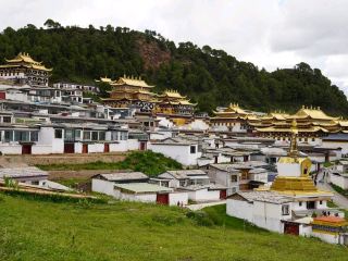 🛤️ A Hidden Tibetan Circuit: 5 Days Across Langmusi, Xiahe & Tongren