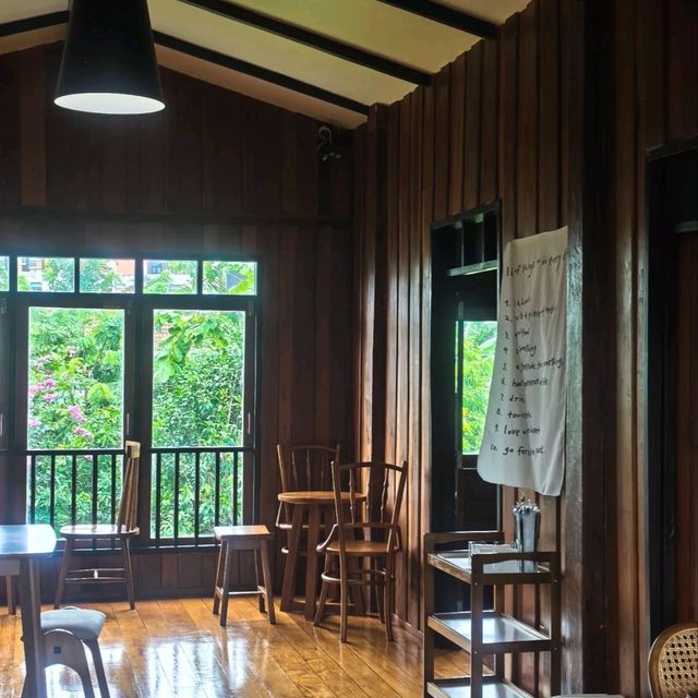 《呢間老宅cafe，入到去就不想返歸！》🏡