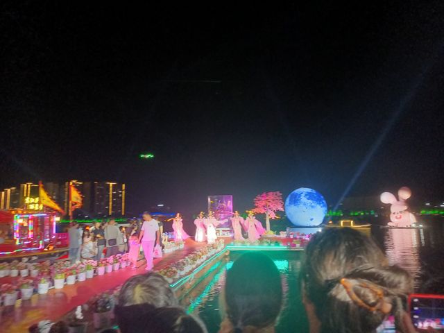 國慶東江湖親子遊，住江景別墅太爽了