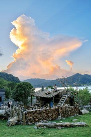 I thought Dongqian Lake was beautiful until I came here…