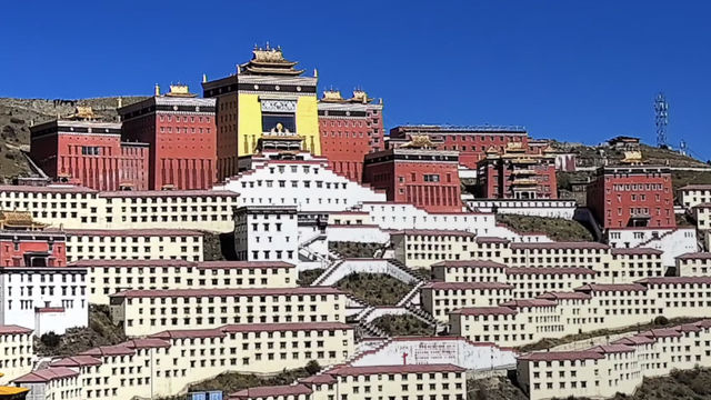 川西秘境 | 噶陀寺，心靈的淨土之旅
