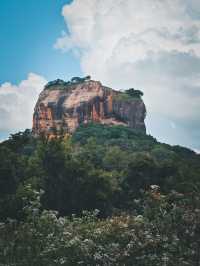 斯里蘭卡｜蒼穹之下，唯有一石