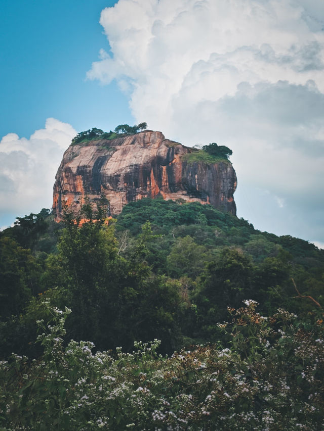 斯里蘭卡｜蒼穹之下，唯有一石
