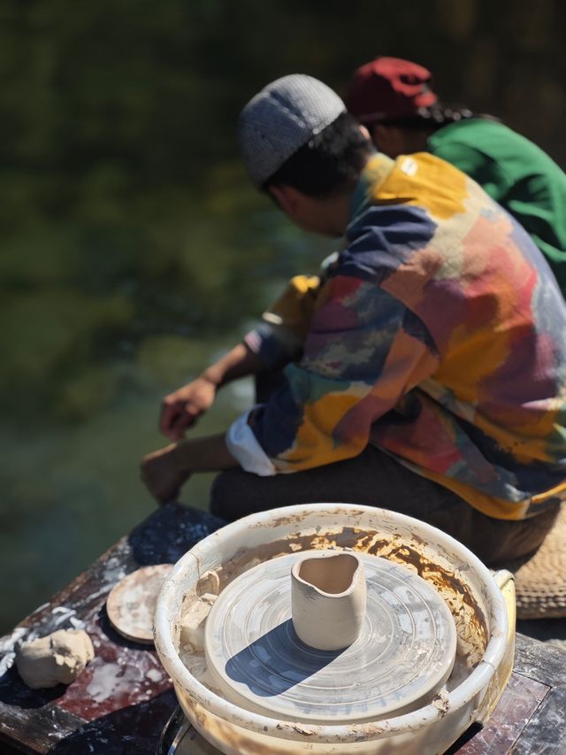婺源3天2晚親子遊｜縣城核心民宿+河邊陶藝研學+古村探秘