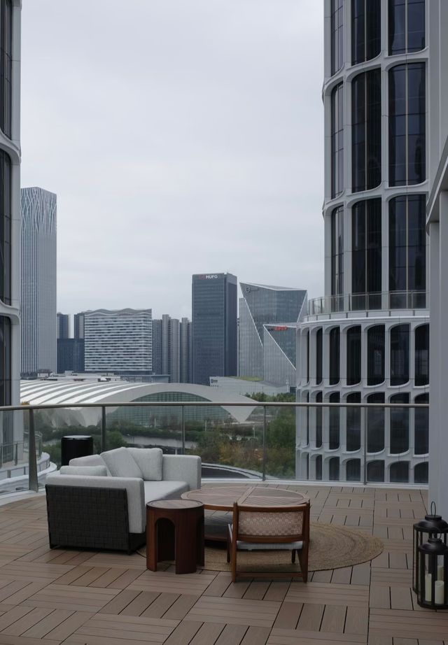 魔都新貴|前灘華爾道夫開業首探!陽台俯瞰浦江絕了 魔都新貴|前灘華爾道夫開業首探!陽台俯瞰浦江絕了