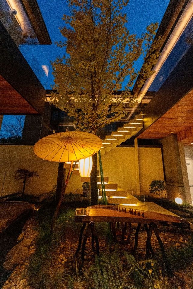 西安城牆根兒的指南，從早市煙火到別院月光，全被拿捏 ​