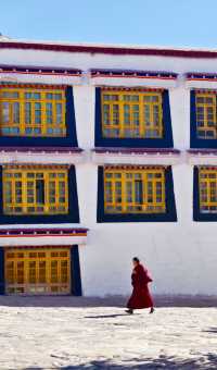 色拉寺值得去兩次!我的波折與圓滿全攻略