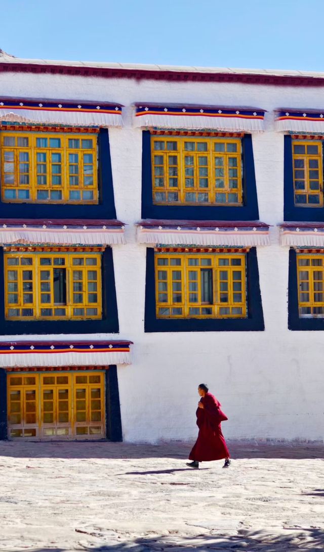 色拉寺值得去兩次!我的波折與圓滿全攻略 色拉寺值得去兩次!我的波折與圓滿全攻略