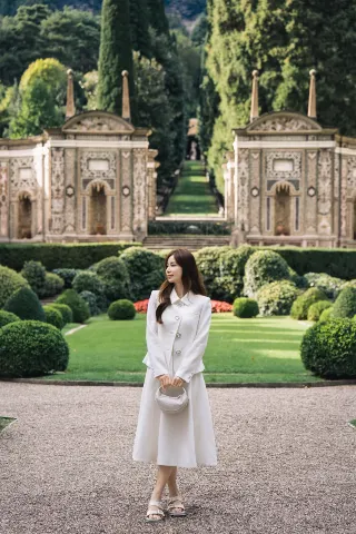 Stay at the most beautiful hotel on Lake Como, Villa e’dest