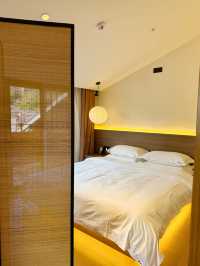 因為一扇窗，來到一座城