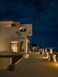 惠安必住藝術風酒店，躺著就能看海