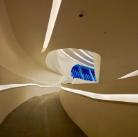 (中国　長沙) 長沙梅溪湖国際文化芸術センター( by Zaha Hadid)