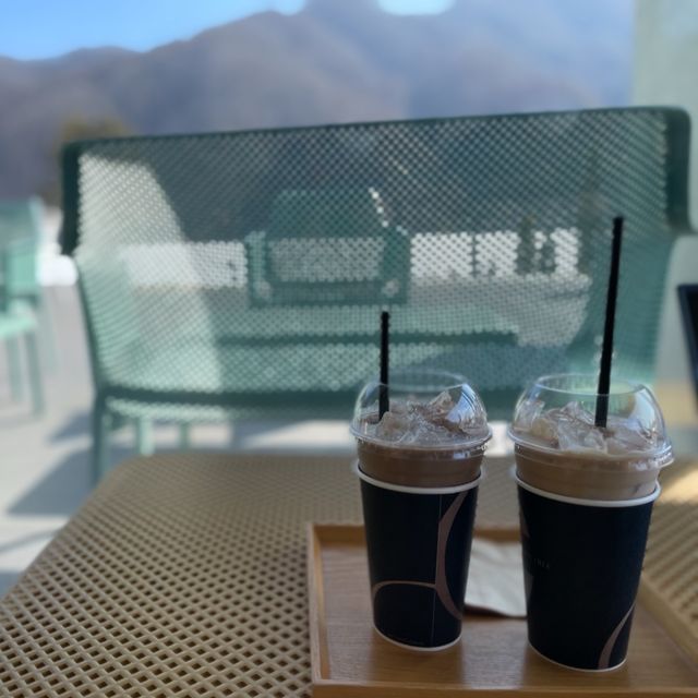 신선산과 북한강을 담아낸 카페, 골든트리 카페🌳