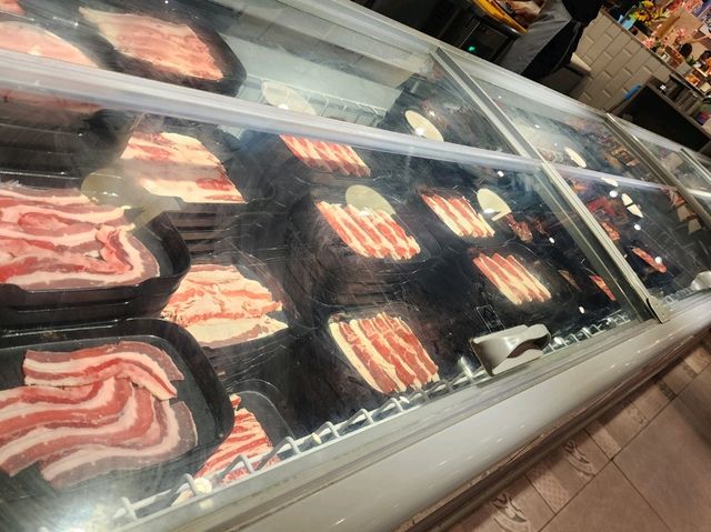 일식 샤부와 고기를 함께 먹고 싶다면 YAKINABE